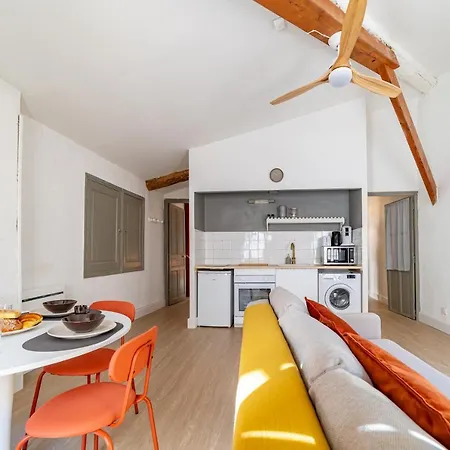 Coeur De L'ecusson - Immeuble Privatise 6-12 Pers Nimes