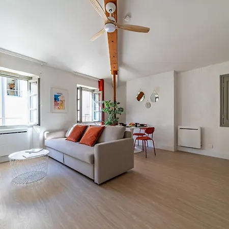 Apartamento Coeur De L'ecusson - Immeuble Privatise 6-12 Pers