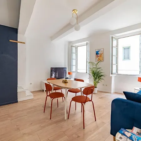 Coeur De L'ecusson - Immeuble Privatise 6-12 Pers * Nimes